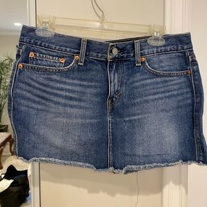 Levi’s skirt
